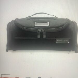 Briggs and Reilly Baseline Executive Essentials Kit